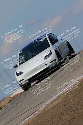 media/Apr-02-2023-Speed Ventures (Sun) [[5e759f4fdb]]/5-Tesla corsa A/session 3 grapvine/